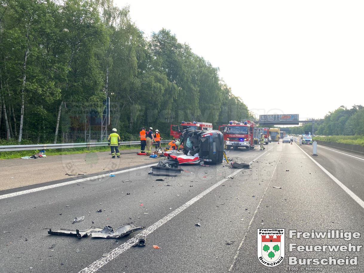 Verkehrsunfall 03. Juni 2021 auf der A1 bei Burscheid