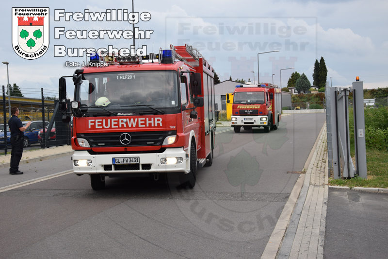 Einsatzübung im Gewerbegebiet Straßerhof
