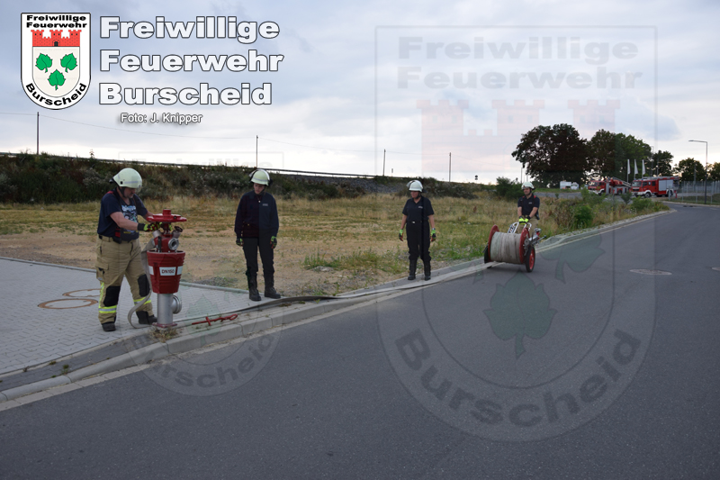 Einsatzübung im Gewerbegebiet Straßerhof