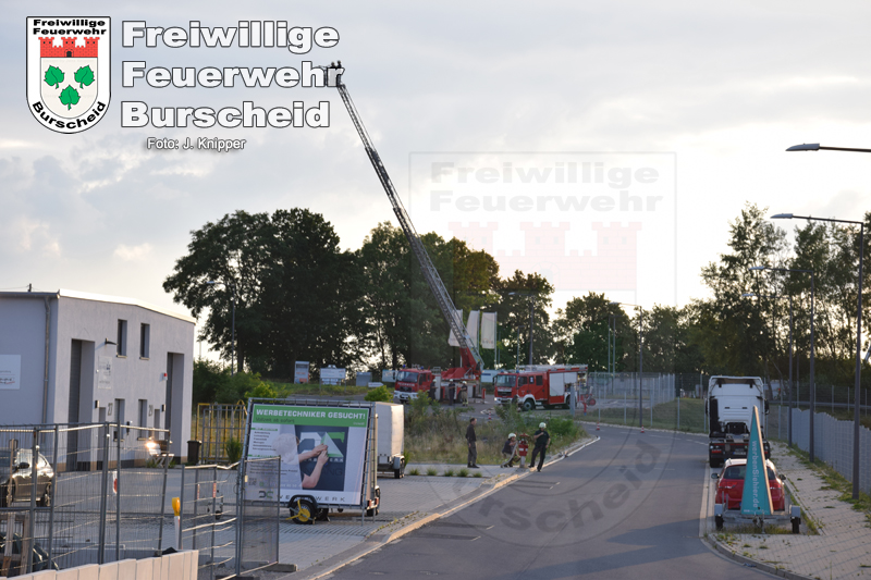 Einsatzübung im Gewerbegebiet Straßerhof